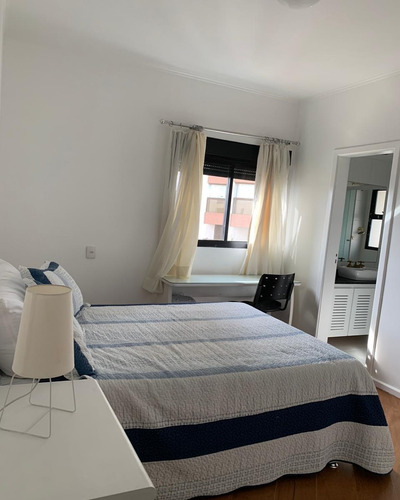 Imagem 14 de 26 de Maravilhoso Apartamento,1 Por Andar, 4 Doms, Sendo 3 Suites, 5 W C No Total, 3 Varandas, Dependência Empregada, 3 Vagas, Mobiliado, Lazer Completo. - Ml79 - 69406654