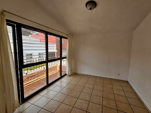 Casa Con Inigualable Ubicación Al Norte De La Ciudad, En Col. La Pradera, Cuernavaca Morelos.