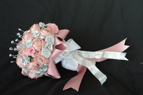Ramo Xv Años Novia Palo De Rosa Flores Tela Plata M