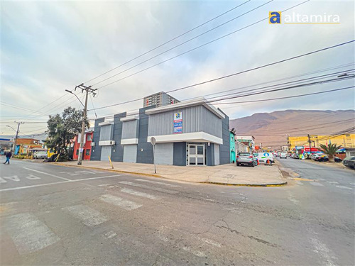 Centro Logistico 458 M2 En Arriendo En Iquique