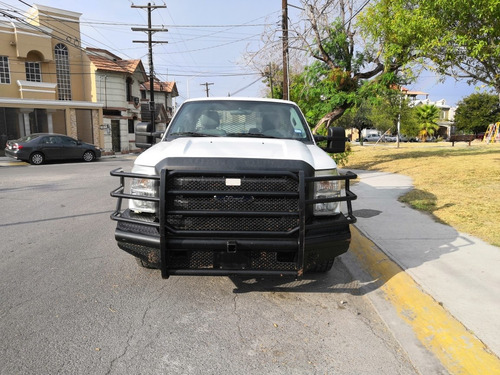 Imagen 9 de 15 de Ford F-250 Super Duty Xl