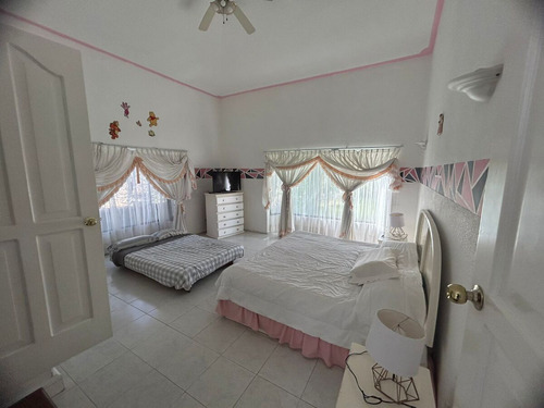 Casa En Renta En Lomas Cocoyoc