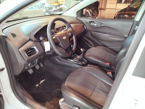 Imagen 10 de 11 de Chevrolet Onix 1.4 Ltz 2017