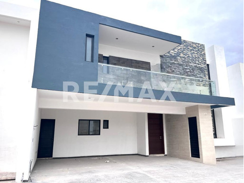 Casa En Venta En Los Viñedos