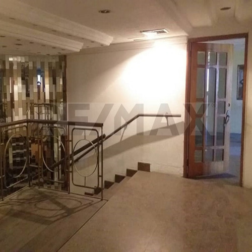 Imagen 3 de 7 de Remax Abba Alquila Local Comercial En El Paseo Colón De Puerto La Cruz