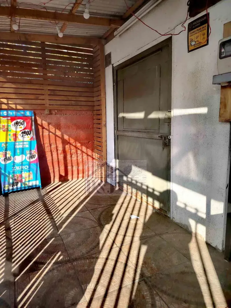 Imagen 4 de 19 de Se Vende Casa Más Almacén Con Patente Y 2 Kioskos