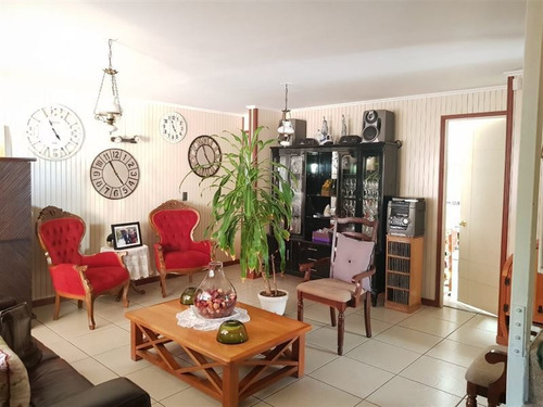 Casa En Venta De 4 Dormitorios En Rancagua
