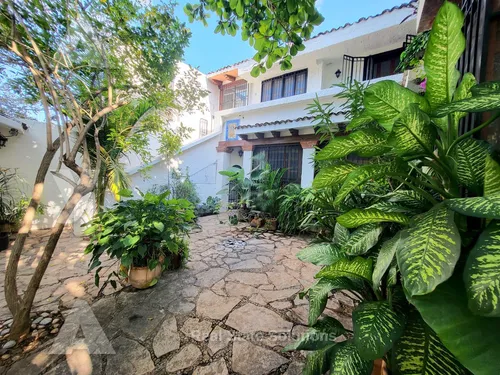 Casa En Venta, Estilo Mexicano, 7 Recámaras, Equipada, Pargo, Sm 3, Cancún