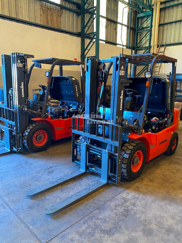 Imagen 10 de 13 de Autoelevador Lonking 2500 Kg Torre Triple 4,5 Mt Desplazador