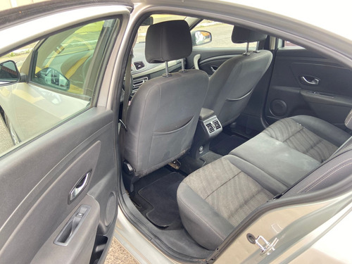 Renault Fluence 2.0 Dynamique X-tronic Hi-flex 4p
