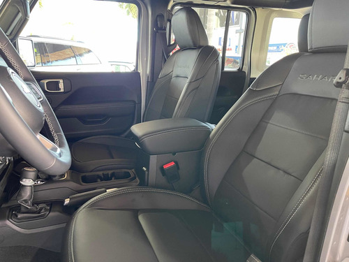 Imagen 13 de 13 de Jeep Wrangler Sahara