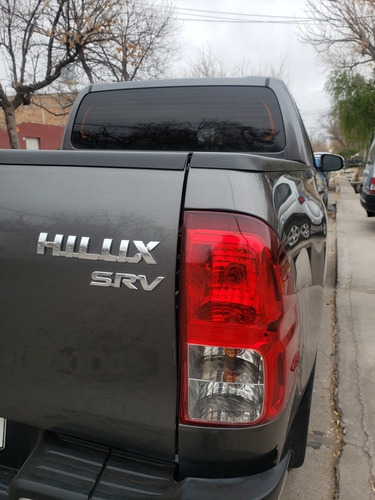 Imagen 10 de 16 de Toyota Hilux 2020 2.8 Cd Srv 177cv 4x2