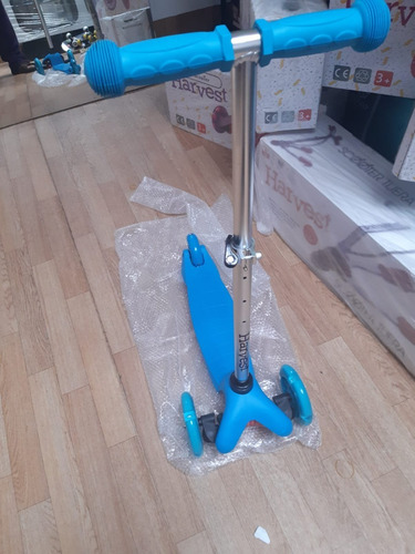 Scooter 3 Ruedas C/ Luces Led Y Ajustable
