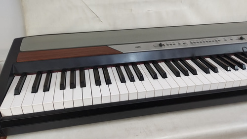 Piano Korg Sp250 A Reparar No Enciende Gris