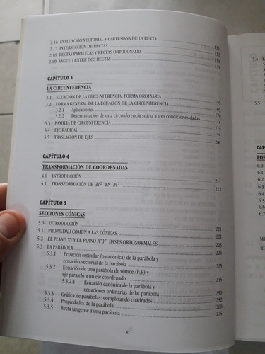 Imagen 5 de 10 de Libro De Geometria Analitica Vectorial En R2 Lazaro