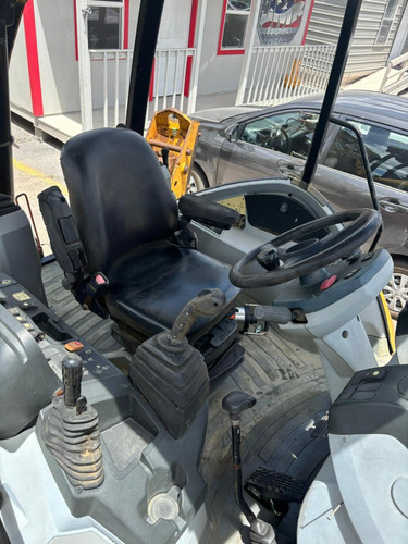 Retroexcavadora Cat 420f It 4x4 2013_cat420fejwj01195