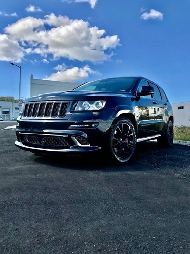 Imagen 3 de 12 de Jeep Grand Cherokee 2013 Srt-8 4x4 Mt