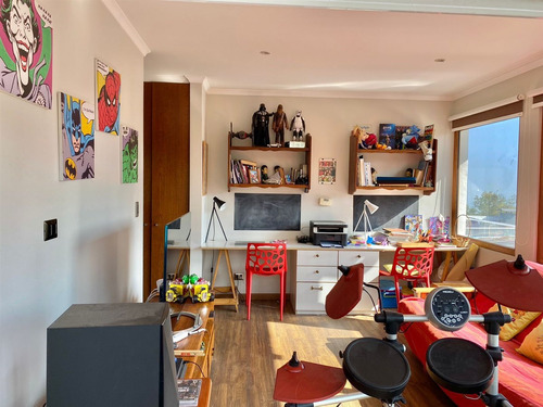 Dos Casas, Una Grande Familiar Y Otra Ideal Para Los Abuelos