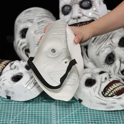 Máscara De Demonio Sonriente Para Halloween – Realista Y Transpirable, Hecha De Plástico No Tóxico, Ideal Para Cosplay, Casas Embrujadas Y Bromas