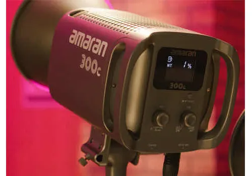Lámpara Amaran 300c Rgb 300 W Multicolor Video Profesional