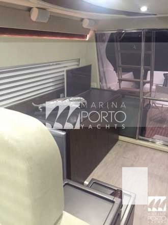 Imagem 9 de 10 de Ferretti 53