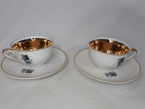 Antiguos Par De Pocillos De Cafe De Porcelana Pintura Oro.