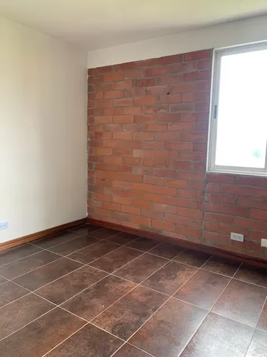 Vendo Apartamento En Parte Baja De La Loma De Los Bernal