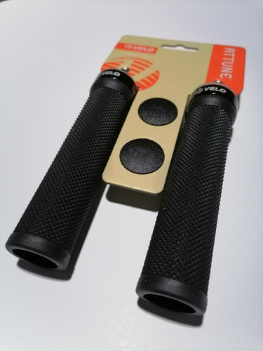 Imagen 3 de 7 de Puños Para Bicicleta Manubrio Mtb Velo Negro Attune