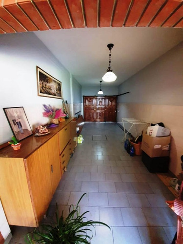 Imagen 9 de 11 de Venta De Casa Chalet Con 3 Dormitorios En Wilde Centro