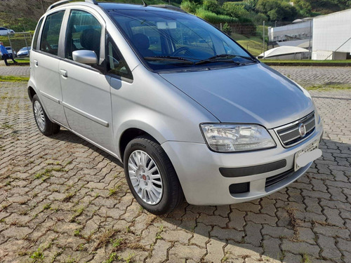 Imagem 2 de 5 de Fiat Idea 1.4 Mpi Elx 8v Flex 4p Manual