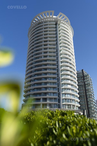 Imagen 5 de 30 de Apartamento De Un Dormitorio En Piso 20 , Garage , Vista , Edificio Con Amenities