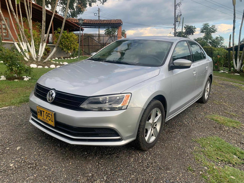 Volkswagen Jetta 2.0 Trendline 4 p