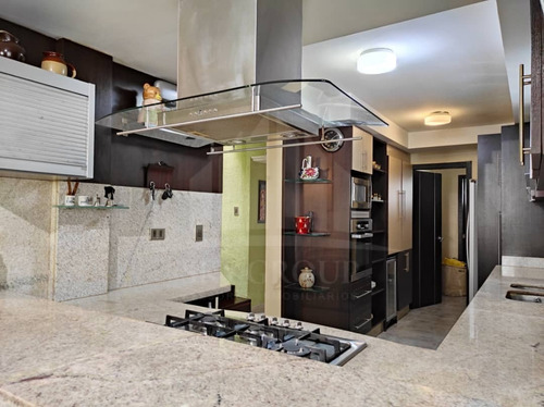 Imagen 13 de 22 de Yosmar & Fernando Venden Townhouse En El Rincón, Res. Villa Orense. Lemth - 158 Solo Clientes