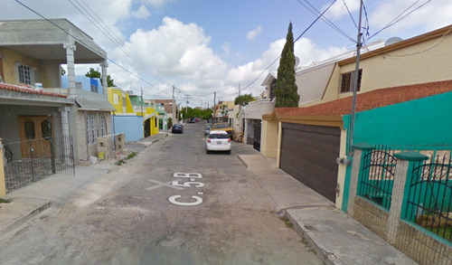 Sg- Casa En Recuperacion Bancaria En Castellanos Hass David Humberto, Santa Fe, Merida Yucatan.
