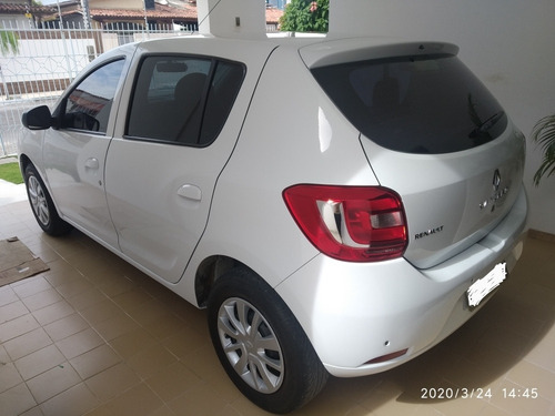 Renault Sandero 1.0 16v Expression Hi-flex 5p 2014