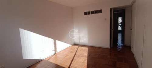 Departamento En Arriendo De 2 Dorm. En Providencia