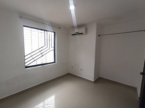Imagen 7 de 11 de Hilmar Rios C14137 Vende Townhouse En La Cumaca San Diego Tlf-0414-432-69-46 @hilmaririos.remax.al
