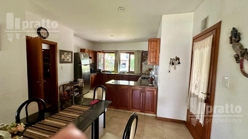 Casa En Venta De 3 Dormitorios En Santa Maria De Tigre