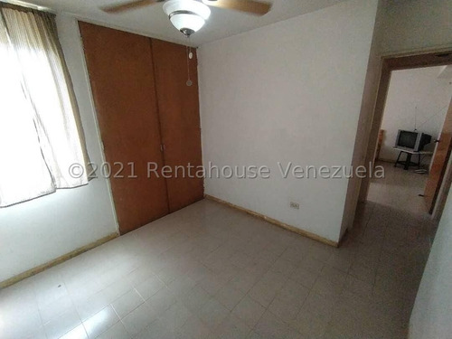 Imagen 16 de 23 de Mls#21-25934. Se Vende Apartamento En La Parroquia Altagracia A.a