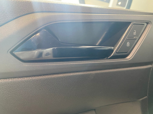 Imagen 14 de 24 de Volkswagen Virtus Trendline Mec Unidades Limitadas 2023