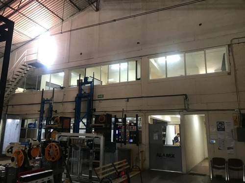 Bodega Industrial Uso De Suelo Hm3/25 Detrás Del Aicm