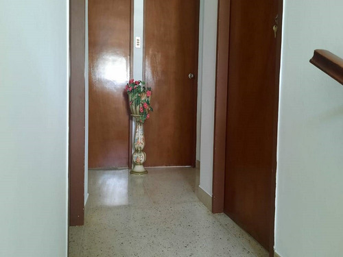 Casa En Venta Los Nisperos Conjunto Cerrado Internet Patio Jardin 2 Plantas Amaoblada Terraza De Los Nisperos Valencia