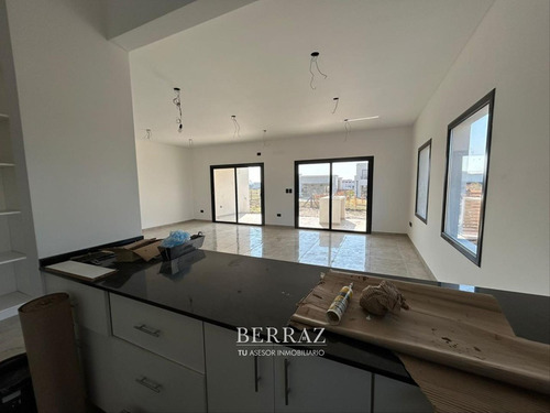 Casa Venta 5 Ambientes En Santa Elisa Pilar Del Este Lote De 558 M2