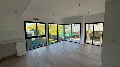 Alquiler De Departamento De 3 Ambientes En Barrio Cerrado