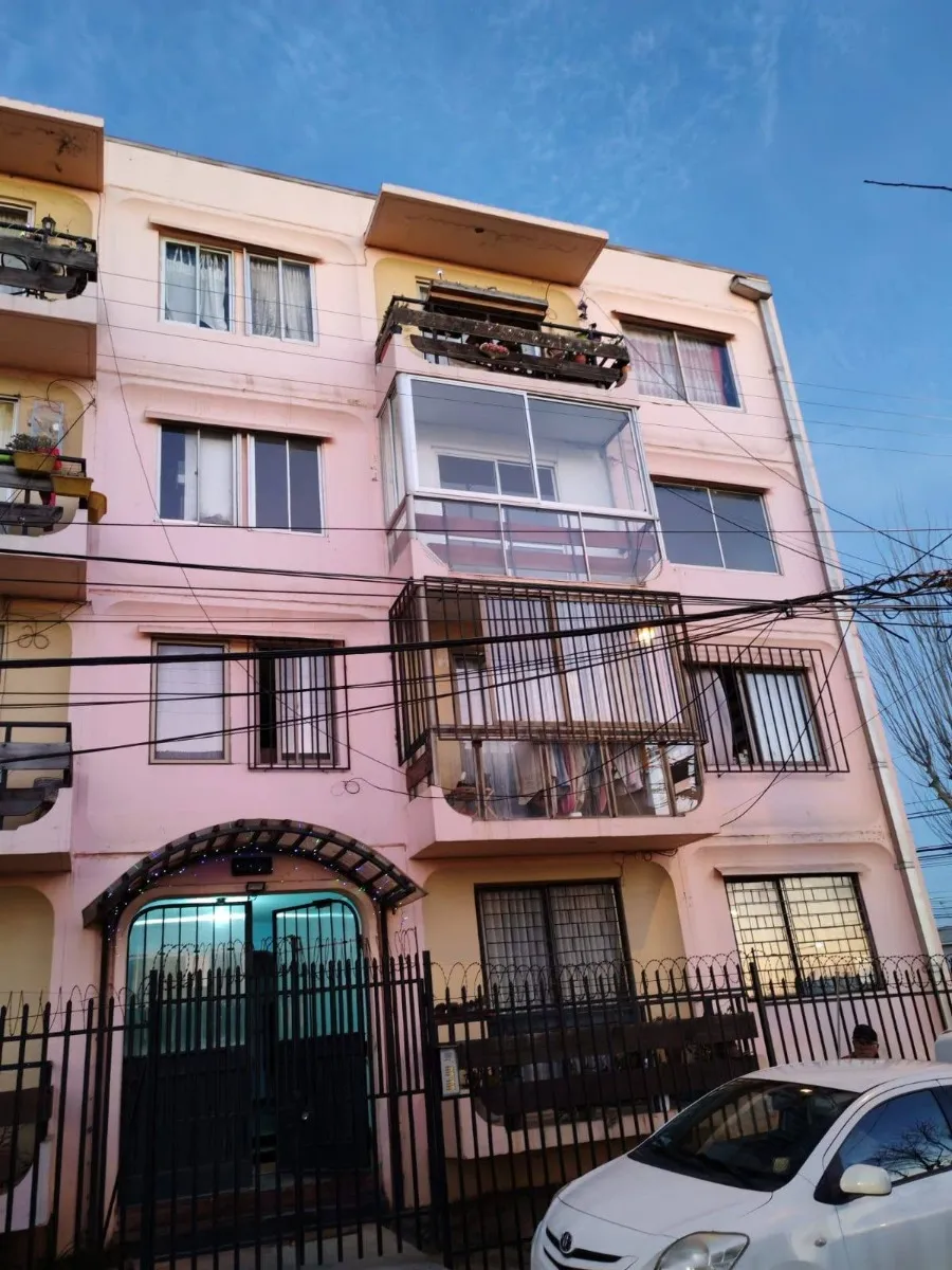 Imagen 1 de 12 de Se Arrienda Amplio Y Comodo Depto Ubicado En Miraflores Alto