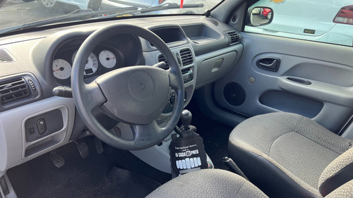 Renault Clio 1.0 16v Campus Hi-flex 5p