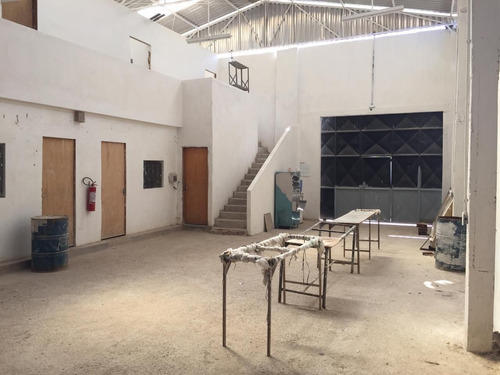 Imagem 6 de 17 de Ótimo Galpão Comercial 300m2 Em 02 Pavimentos, Candeias Excelente Localização - Gp00011