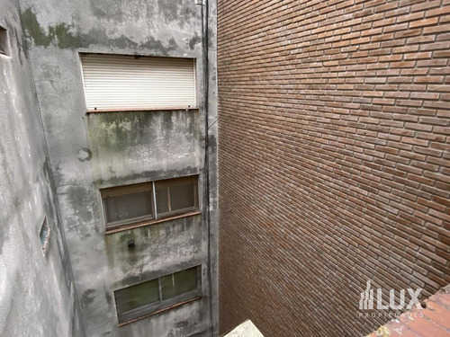 Imagen 25 de 26 de Venta Departamento Un Dormitorio Contrafrente Alquilado - Centro