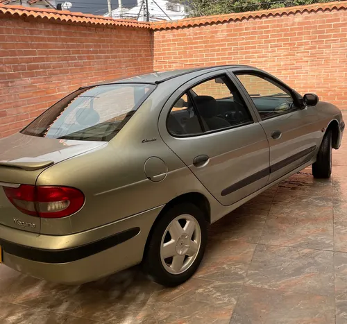 Renault Megane 1.6 Unique
