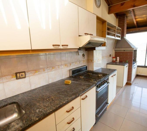 Imagen 8 de 17 de Casa En Lote Propio Con Quincho - Terraza - Patio Y Cochera - Anticipo Y Cuotas